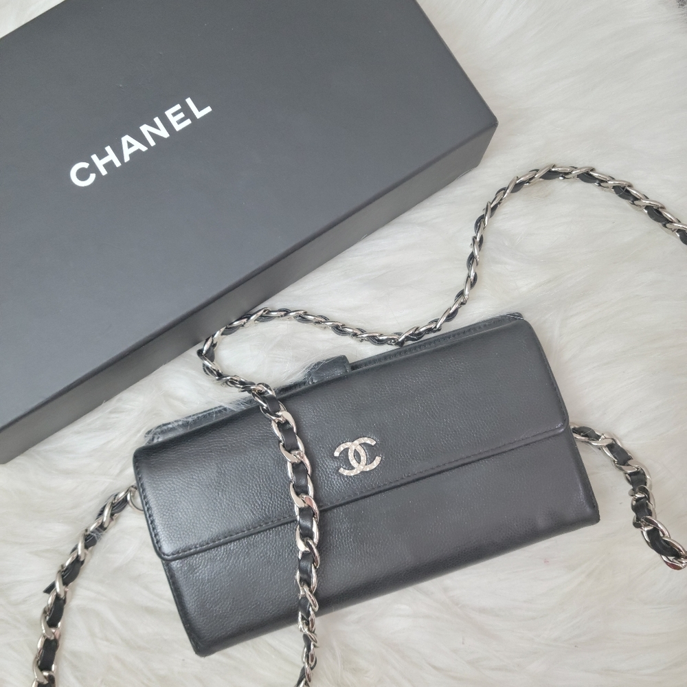 100% Authentic CHANEL caviar leather long wallet